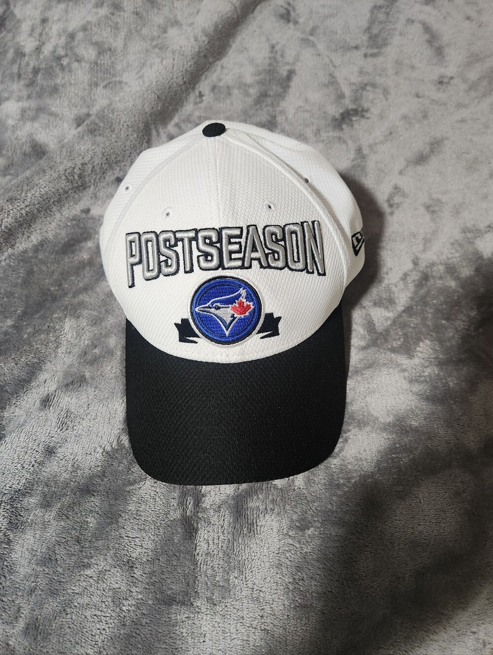 New Era Adults White & Black "POSTSEASON" 2016 Baseball Cap - Toronto Blue Jays